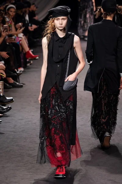 Look 35